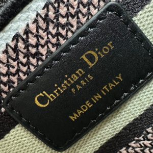 img_0faadb7d_20240528_i1716866105_6777_8_jpg medium lady 24 multicolor flower embroidery