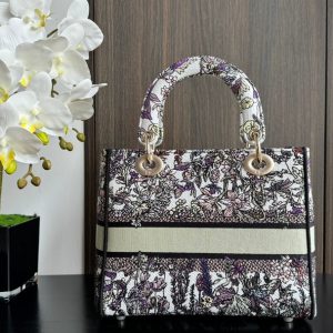 img_0faadb7d_20240528_i1716866105_7819_5_jpg medium lady 24 multicolor flower embroidery