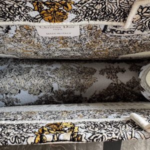 img_0faadb7d_20241211_i1733892779_8006_2_jpg CD Book Tote 36.5 Beige White Canvas Around The World