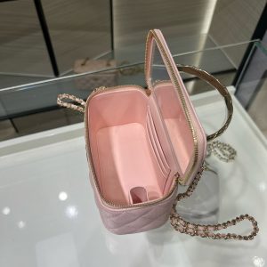CC 25S Small Vanity 17cm Pink Grained Calfskin Light Gold Hardware