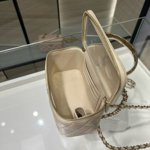 CC 25S Small Vanity 17cm Beige Grained Calfskin Light Gold Hardware
