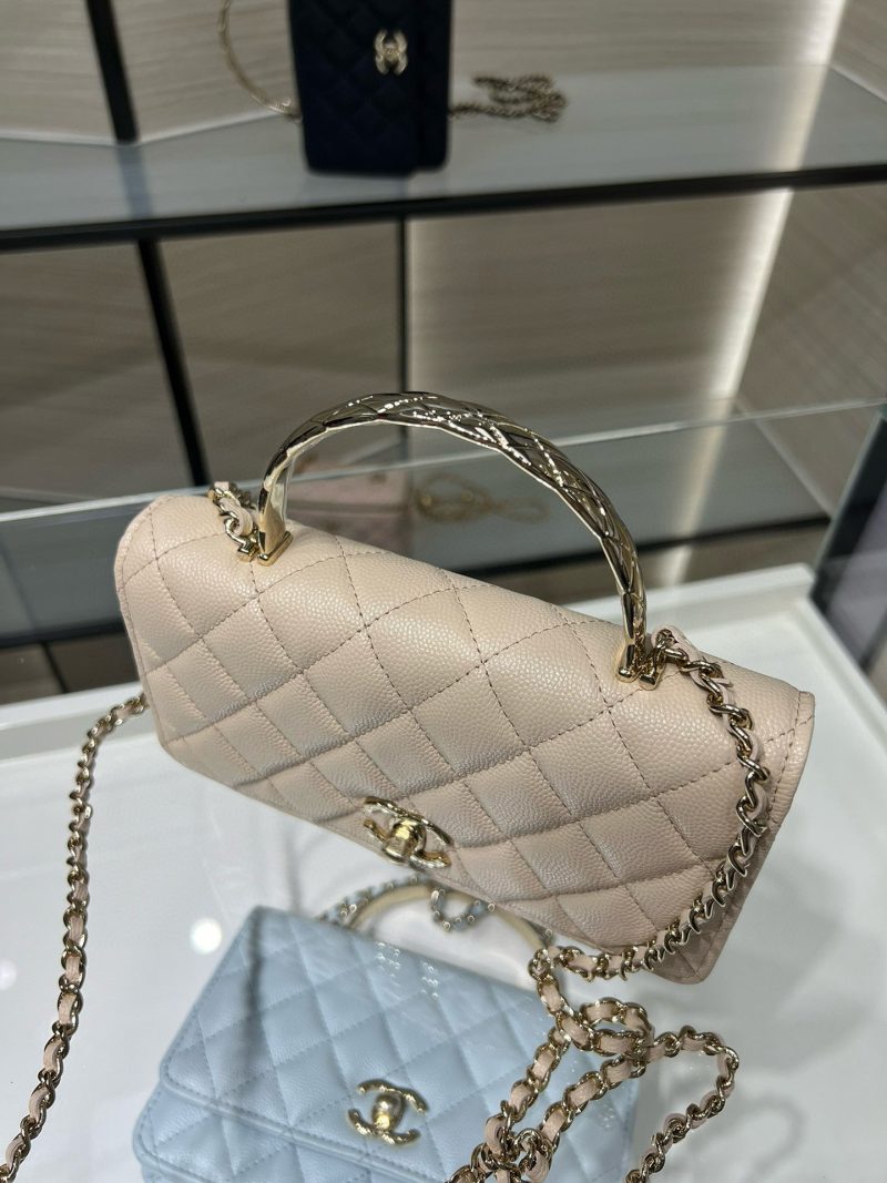 cc 25S Woc Top Handle 19cm Beige Grained Calfskin Light Gold Hardware