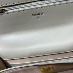 cc 25S Woc Top Handle 19cm Beige Grained Calfskin Light Gold Hardware