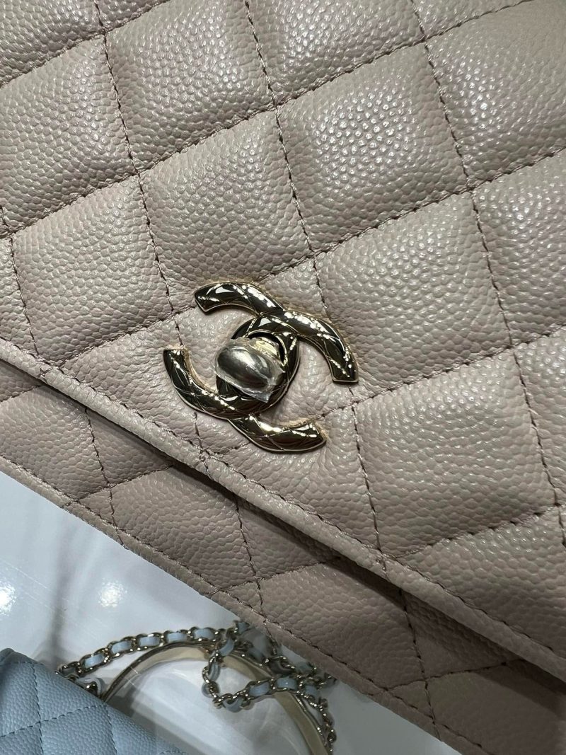 cc 25S Woc Top Handle 19cm Beige Grained Calfskin Light Gold Hardware