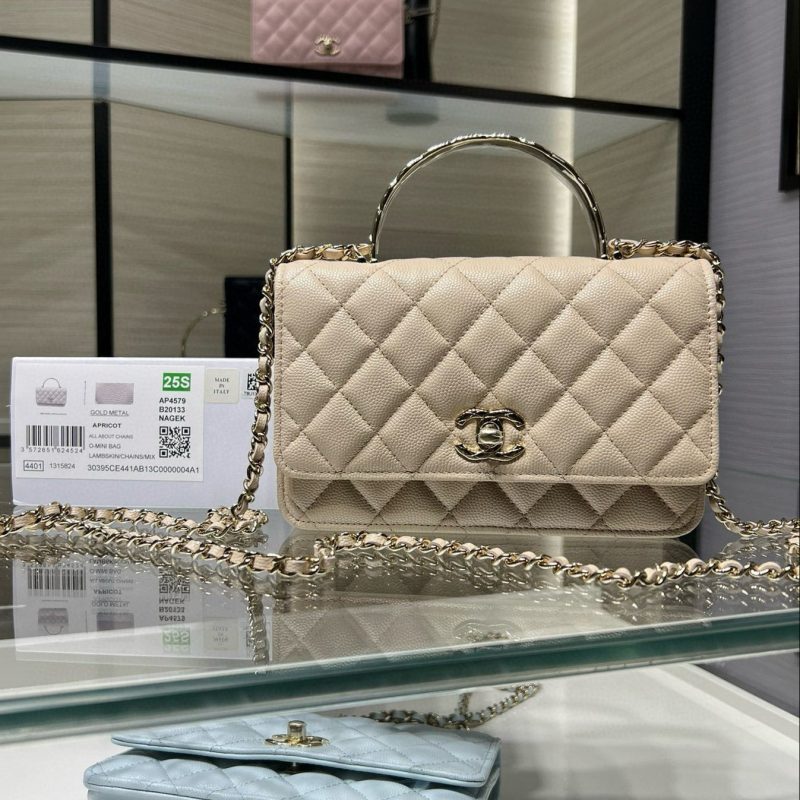 cc 25S Woc Top Handle 19cm Beige Grained Calfskin Light Gold Hardware