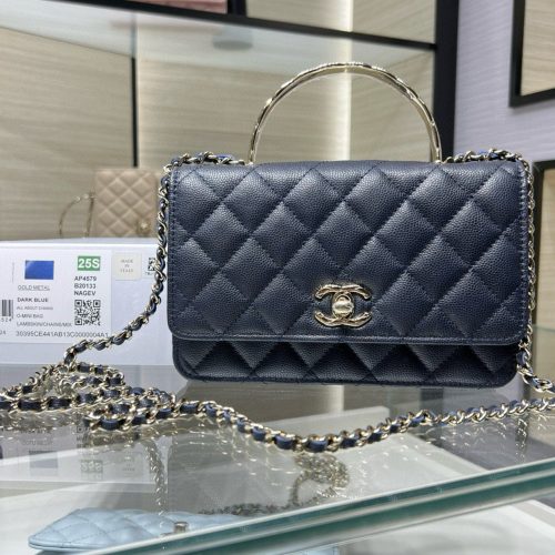 cc 25S Woc Top Handle 19cm Dark Blue Grained Calfskin Light Gold Hardware