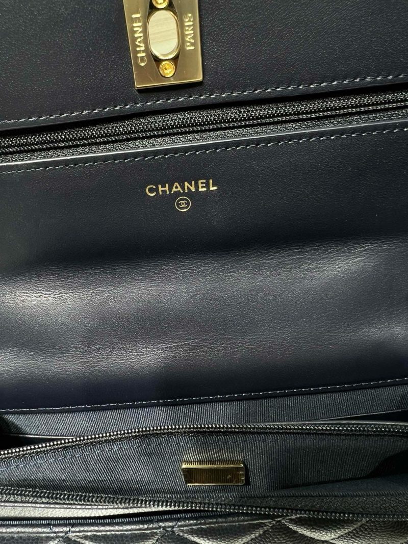 cc 25S Woc Top Handle 19cm Dark Blue Grained Calfskin Light Gold Hardware