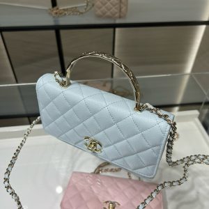 img_15bb4da3_20250512_i1747029692224_1419_0_5_jpg_d64060ed-e614-4b8a-91b3-aaec8988746c cc 25S Woc Top Handle 19cm Cloud Blue Grained Calfskin Light Gold Hardware