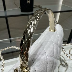 cc 25S Woc Top Handle 19cm White Grained Calfskin Light Gold Hardware