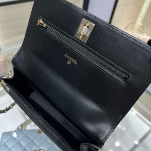 cc 25S Woc Top Handle 19cm Black Grained Calfskin Light Gold Hardware