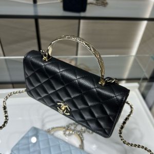 cc 25S Woc Top Handle 19cm Black Grained Calfskin Light Gold Hardware