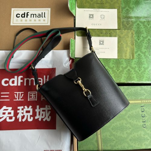 img_1d0ba638_20240323_i1711169670_4333_2_jpg MINI BUCKET SHOULDER BAG 20 IN BLACK CALFSKIN GOLD HARDWARE