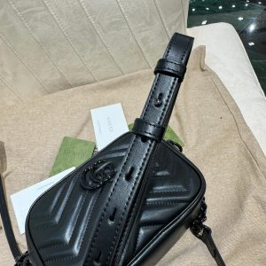 GG MINI 18 MARMONT MATELASSÉ SHOULDER BAG BLACK CALFSKIN