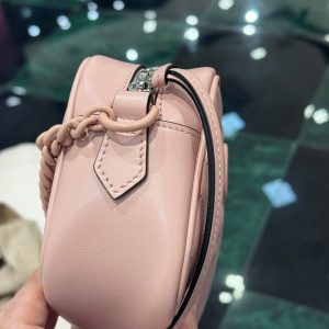 GG MINI 18 MARMONT MATELASSÉ SHOULDER BAG LIGHT PINK CALFSKIN