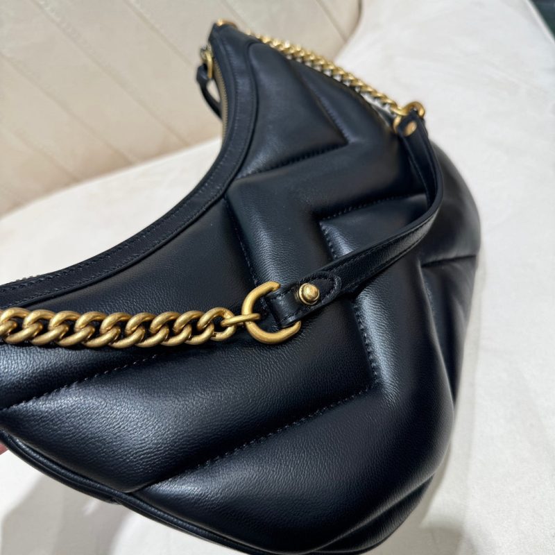 GG SMALL 26 MARMONT BAG IN BLACK CALFSKIN
