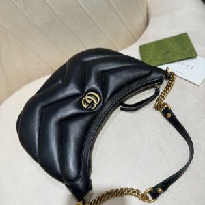 GG SMALL 26 MARMONT BAG IN BLACK CALFSKIN