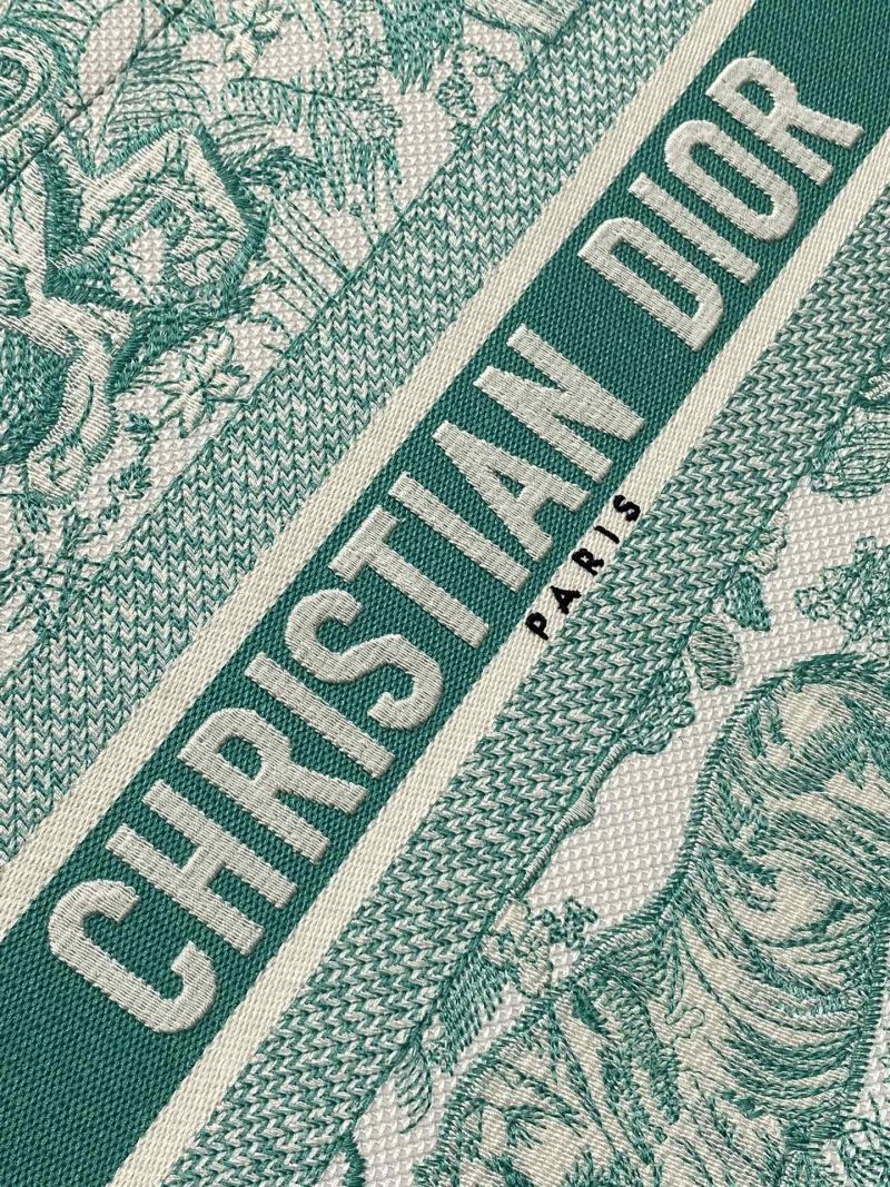 medium dioriviera book tote 36 aquamarina tiger embroidery canvas