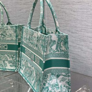 medium dioriviera book tote 36 aquamarina tiger embroidery canvas