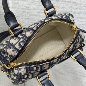 img_2b46f204_20240717_i1721197340_5283_1_jpg GROOVE MINI 17 BAG IN BLACK MIX BEIGE OBLIQUE MONOGRAM JACQUARD