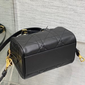 img_2b46f204_20240724_i1721801387_5109_6_jpg GROOVE MINI 20 BAG IN BLACK LAMBSKIN