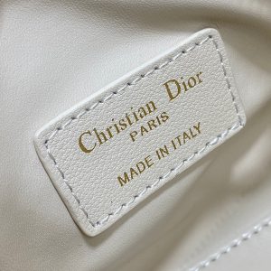 img_2b46f204_20240729_i1722236650_3905_1_jpg GROOVE MINI 17 BAG IN WHITE CREAM LAMBSKIN