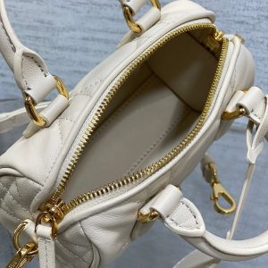 img_2b46f204_20240729_i1722236651_2369_5_jpg GROOVE MINI 17 BAG IN WHITE CREAM LAMBSKIN