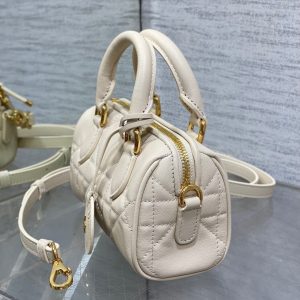 img_2b46f204_20240729_i1722236651_8537_6_jpg GROOVE MINI 17 BAG IN WHITE CREAM LAMBSKIN