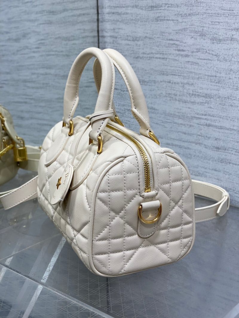 img_2b46f204_20240729_i1722236702_6401_3_jpg GROOVE 20 BAG IN WHITE CREAM LAMBSKIN