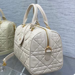 img_2b46f204_20240729_i1722236773_5728_5_jpg GROOVE 25 BAG IN WHITE CREAM LAMBSKIN