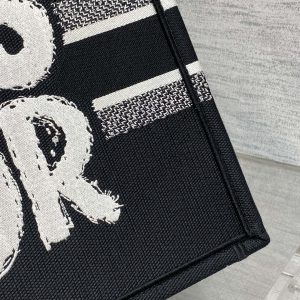 MEDIUM BOOK TOTE 36 IN BLACK MIX WHITE CANVAS 226507