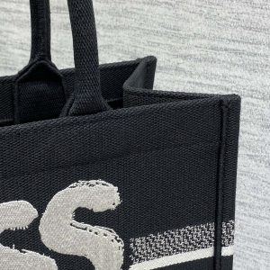 MEDIUM BOOK TOTE 36 IN BLACK MIX WHITE CANVAS 226507