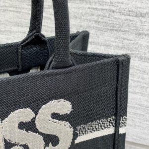 img_2b46f204_20240812_i1723447733_702_5_jpg BOOK TOTE 26 IN BLACK MIX WHITE CANVAS 226506