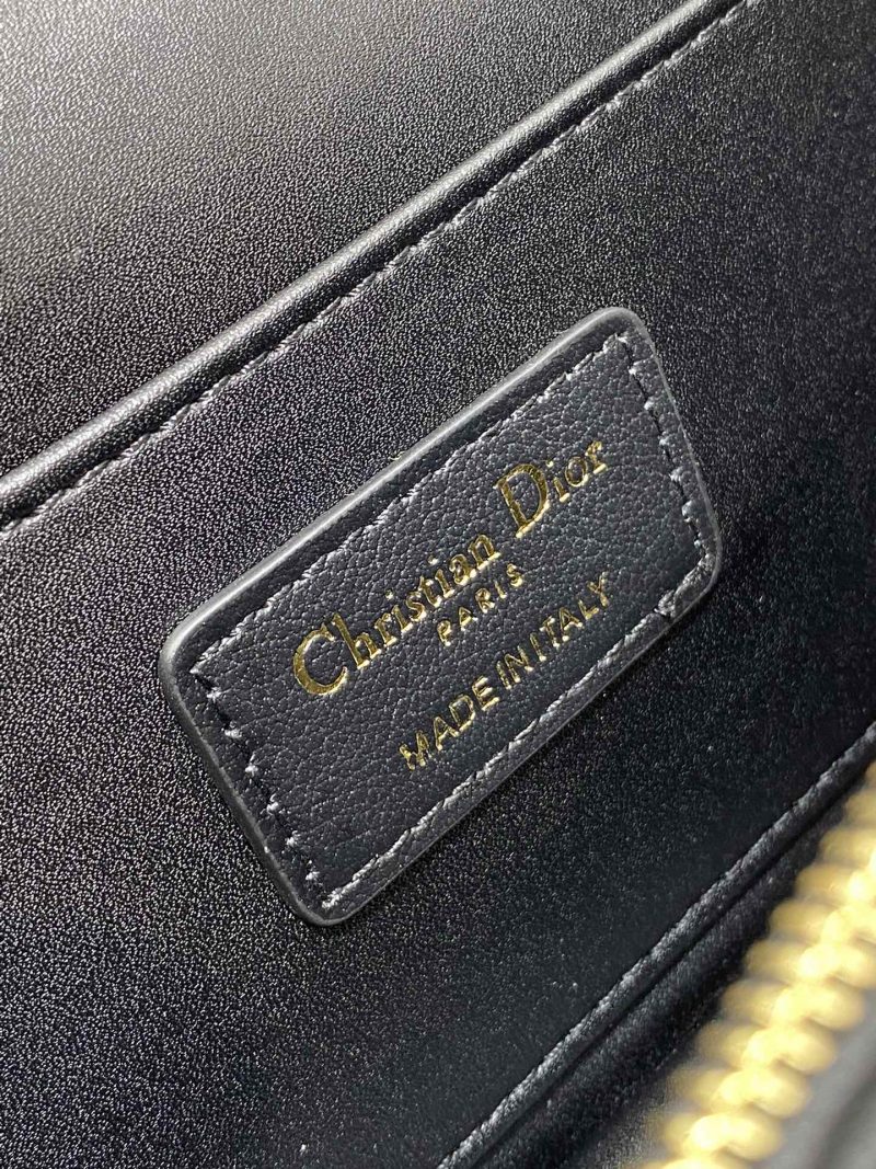 img_2b46f204_20240812_i1723448262_1391_5_jpg FLAP BAG 18 BLACK QUILTED ALLOVER CALFSKIN