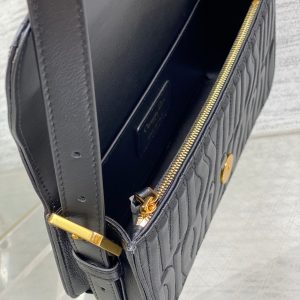 img_2b46f204_20240812_i1723448262_2798_3_jpg FLAP BAG 18 BLACK QUILTED ALLOVER CALFSKIN