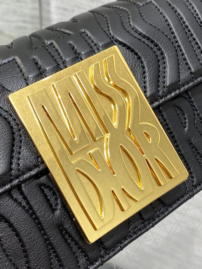 img_2b46f204_20240812_i1723448262_715_4_jpg FLAP BAG 18 BLACK QUILTED ALLOVER CALFSKIN