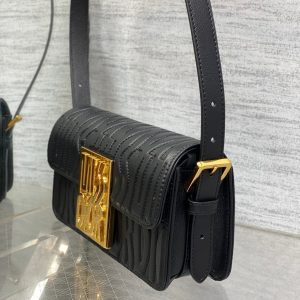 img_2b46f204_20240812_i1723448263_1098_7_jpg FLAP BAG 18 BLACK QUILTED ALLOVER CALFSKIN