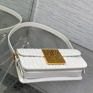 FLAP BAG 18 WHITE QUILTED ALLOVER CALFSKIN