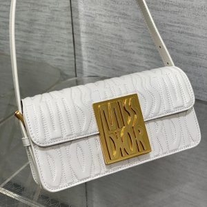 FLAP BAG 18 WHITE QUILTED ALLOVER CALFSKIN