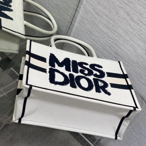 MEDIUM BOOK TOTE 36 IN WHITE MIX BLACK CANVAS 226504