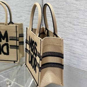 BOOK TOTE 26 BEIGE AND BLACK MISS GRAFFITI EMBROIDERY