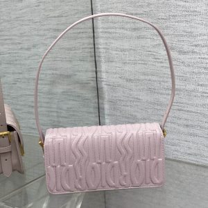 FLAP BAG 18 PALE PINK QUILTED ALLOVER CALFSKIN