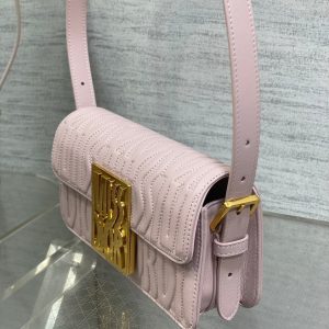 FLAP BAG 18 PALE PINK QUILTED ALLOVER CALFSKIN