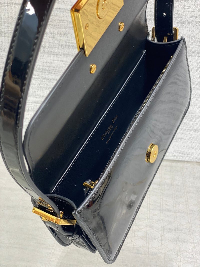 img_2b46f204_20240905_i1725526280_9886_6_jpg FLAP BAG 18 IN BLACK PATENT CALFSKIN