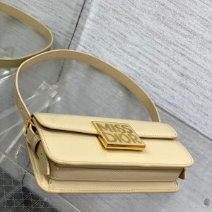 FLAP BAG 18 IN WHEAT TAN PATENT CALFSKIN