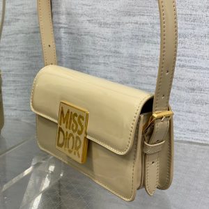 FLAP BAG 18 IN WHEAT TAN PATENT CALFSKIN