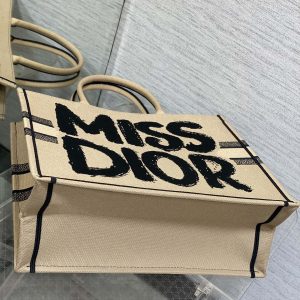 LARGE BOOK TOTE 42 BEIGE AND BLACK MISS DIOR GRAFFITI EMBROIDERY