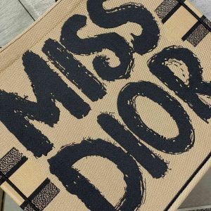 LARGE BOOK TOTE 42 BEIGE AND BLACK MISS DIOR GRAFFITI EMBROIDERY