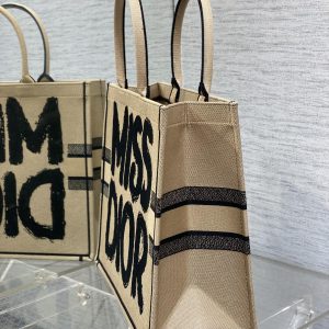 LARGE BOOK TOTE 42 BEIGE AND BLACK MISS DIOR GRAFFITI EMBROIDERY