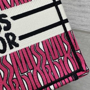 img_2b46f204_20240907_i1725692512_1176_0_jpg MISS TOTE 26 IN MAGENTA PURPLE CANVAS