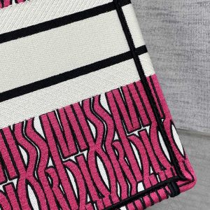 MISS TOTE 36 IN MAGENTA PURPLE CANVAS